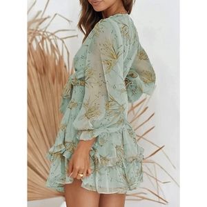 New SOMEDAY BLUSH Boutique Floral Tie Front Dress